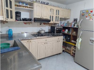 Casa de 4 alcobas en venta en Robledo Aures, Medellín, 141 m² · foto 15 de 20