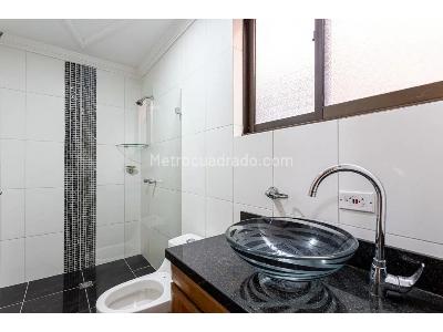 Apartamento en venta en La Floresta, Medellín · foto 11 de 18