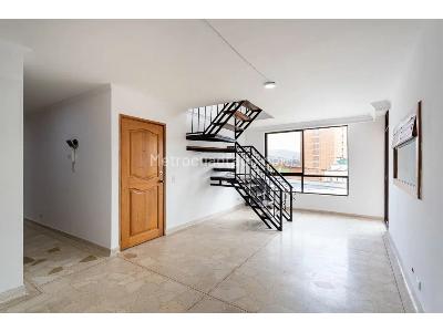 Apartamento en venta en La Floresta, Medellín · foto 14 de 18