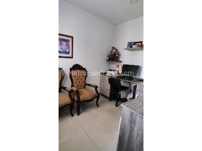 Apartamento de 3 alcobas en venta en Norte America, Bello, 90 m² · foto 3 de 19