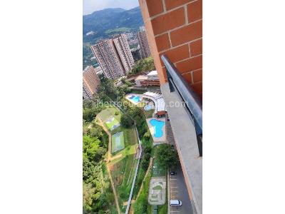 Apartamento de 3 alcobas en venta en Norte America, Bello, 90 m² · foto 14 de 19