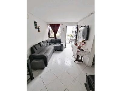 Casa de 5 alcobas en venta en Prado, Bello, 90 m² · foto 2 de 17