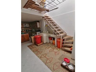 Casa de 5 alcobas en venta en Prado, Bello, 90 m² · foto 4 de 17
