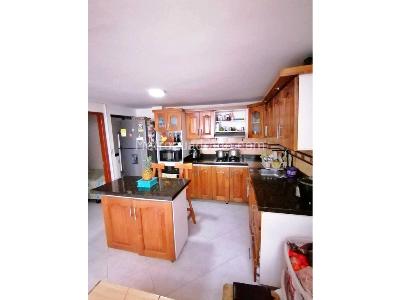 Casa de 5 alcobas en venta en Prado, Bello, 90 m² · foto 6 de 17