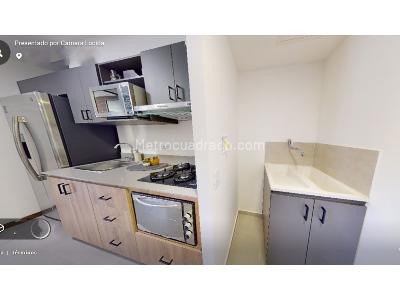 Apartamento de 2 alcobas en venta en Plaza Fabricato, Bello, 56 m² · foto 9 de 17