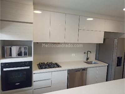 Apartamento de 2 alcobas en venta en El Poblado, Medellín, 95 m² · foto 12 de 20