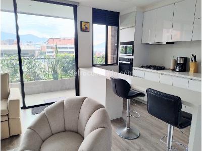 Apartamento de 2 alcobas en venta en El Poblado, Medellín, 93 m² · foto 2 de 12
