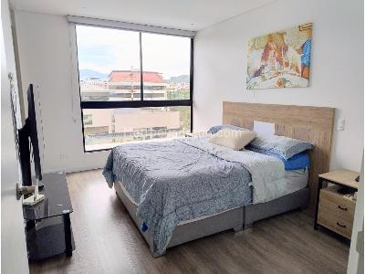 Apartamento de 2 alcobas en venta en El Poblado, Medellín, 93 m² · foto 8 de 12
