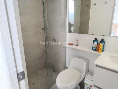 Apartamento de 2 alcobas en venta en El Poblado, Medellín, 93 m² · foto 12 de 12