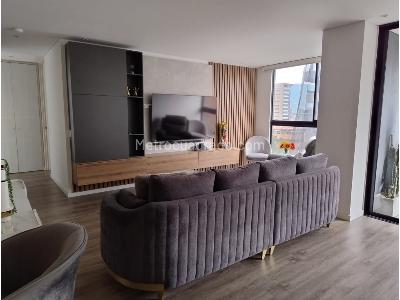 Apartamento de 2 alcobas en venta en El Poblado, Medellín, 103 m² · foto 2 de 18