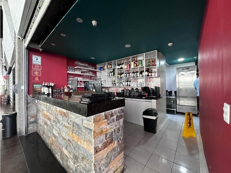 Local Comercial en Venta, Poblado, Medellín - Vista 3