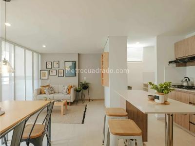 Apartamento en venta en Ditaires, Itagüí · foto 2 de 16