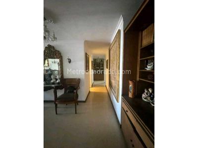 Apartamento de 4 alcobas en venta en Laureles, Medellín, 117 m² · foto 3 de 17