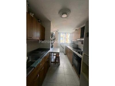 Apartamento de 4 alcobas en venta en Laureles, Medellín, 117 m² · foto 4 de 17