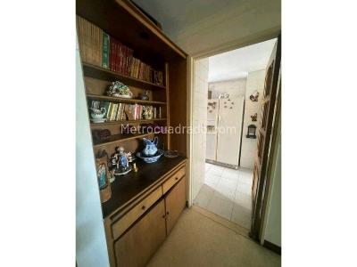 Apartamento de 4 alcobas en venta en Laureles, Medellín, 117 m² · foto 6 de 17