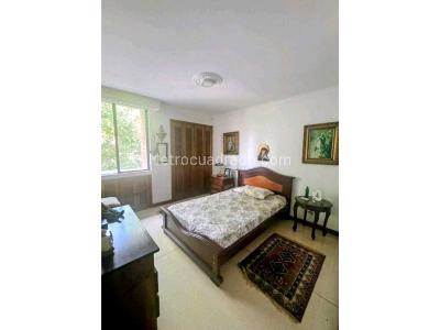 Apartamento de 4 alcobas en venta en Laureles, Medellín, 117 m² · foto 9 de 17