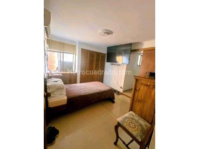 Apartamento de 4 alcobas en venta en Laureles, Medellín, 117 m² · foto 11 de 17