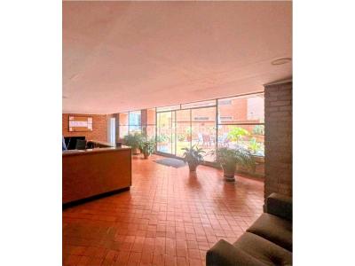 Apartamento de 4 alcobas en venta en Laureles, Medellín, 117 m² · foto 15 de 17