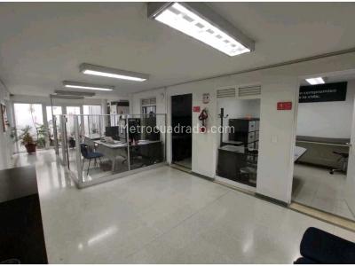 Casa de 1 alcoba en venta en Laureles, Medellín, 299 m² · foto 4 de 20