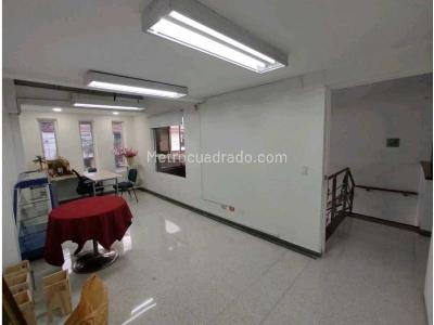 Casa de 1 alcoba en venta en Laureles, Medellín, 299 m² · foto 10 de 20