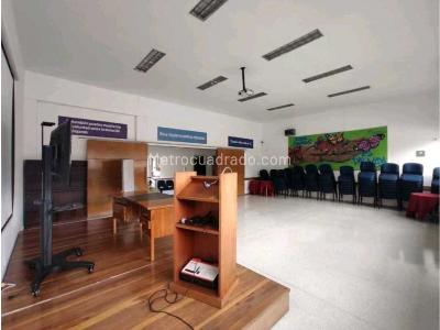 Casa de 1 alcoba en venta en Laureles, Medellín, 299 m² · foto 14 de 20