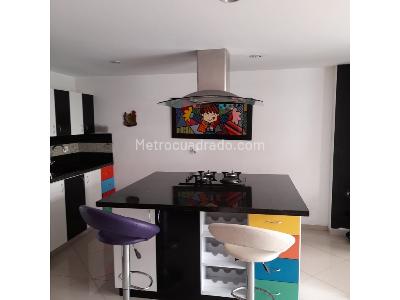 Apartamento de 1 alcoba en venta en El Poblado, Medellín, 68 m² · foto 14 de 20