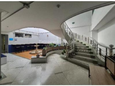 Casa de 5 alcobas en venta en Prado Centro, Medellín, 968 m² · foto 8 de 20