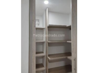 Apartamento de 2 alcobas en venta en Calle Vieja, Bello, 44 m² · foto 10 de 17