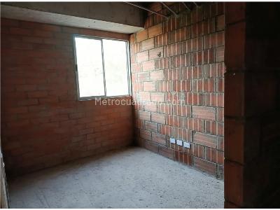 Apartamento de 2 alcobas en venta en Plaza Fabricato, Bello, 56 m² · foto 3 de 10
