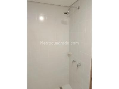 Apartamento de 2 alcobas en venta en Plaza Fabricato, Bello, 56 m² · foto 5 de 10