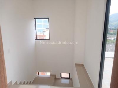 Apartamento de 2 alcobas en venta en Calle Larga, Sabaneta, 126 m² · foto 6 de 20