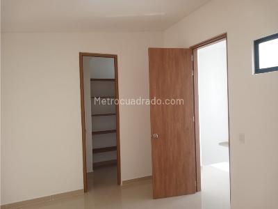 Apartamento de 2 alcobas en venta en Calle Larga, Sabaneta, 126 m² · foto 10 de 20