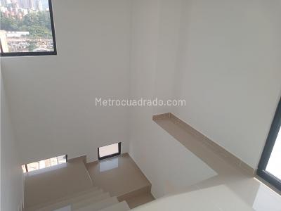 Apartamento de 2 alcobas en venta en Calle Larga, Sabaneta, 126 m² · foto 11 de 20