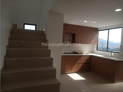 Apartamento de 2 alcobas en venta en Calle Larga, Sabaneta, 126 m² · foto 13 de 20