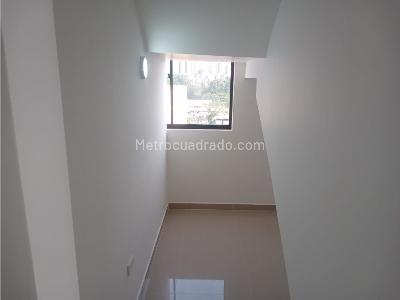 Apartamento de 2 alcobas en venta en Calle Larga, Sabaneta, 126 m² · foto 18 de 20