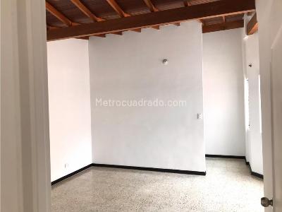 Apartamento de 3 alcobas en venta en Conquistadores, Medellín, 174 m² · foto 10 de 13