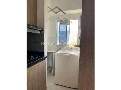 Apartamento de 2 alcobas en venta en Norte America, Bello, 55 m² · foto 11 de 17