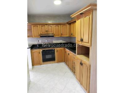 Apartamento en venta en Buenos Aires, Medellín · foto 3 de 16
