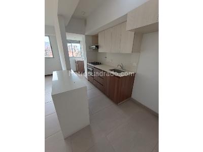 Apartamento de 3 alcobas en venta en Plaza Fabricato, Bello, 84 m² · foto 3 de 17