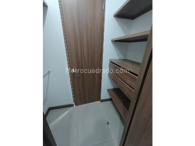 Apartamento de 3 alcobas en venta en Plaza Fabricato, Bello, 84 m² · foto 4 de 17