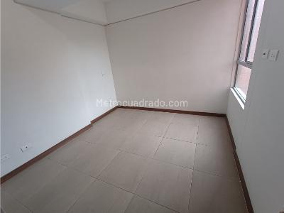 Apartamento de 3 alcobas en venta en Plaza Fabricato, Bello, 84 m² · foto 7 de 17