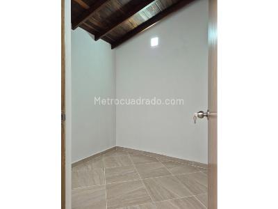 Casa de 3 alcobas en venta en Prado, Bello, 65 m² · foto 4 de 13