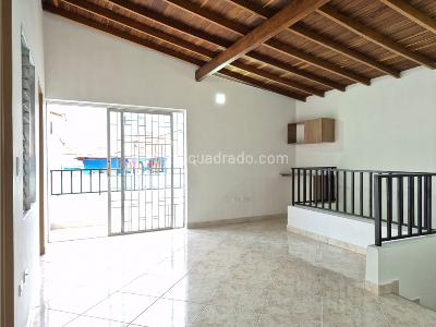 Casa de 3 alcobas en venta en Prado, Bello, 65 m² · foto 12 de 13