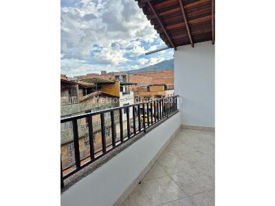Casa de 3 alcobas en venta en Prado, Bello, 65 m² · foto 13 de 13