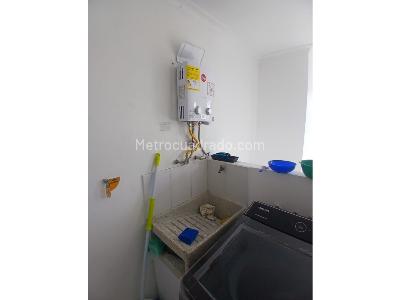 Apartaestudio en venta en Loma Del Indio, Medellín, 39 m² · foto 3 de 17