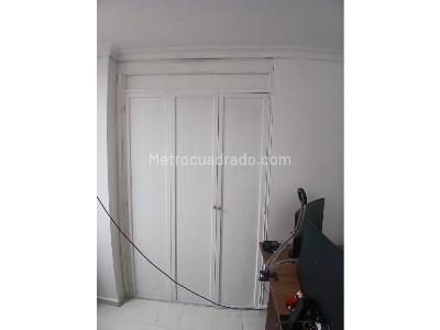 Apartaestudio en venta en Loma Del Indio, Medellín, 39 m² · foto 7 de 17