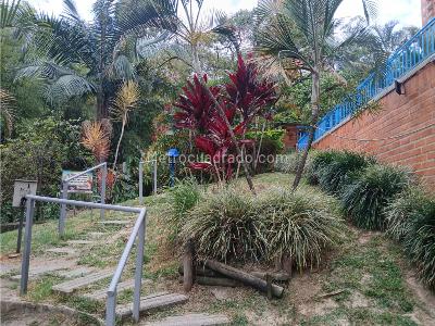 Apartaestudio en venta en Loma Del Indio, Medellín, 39 m² · foto 14 de 17