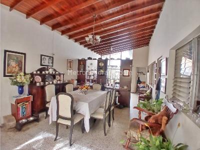 Casa de 5 alcobas en venta en Malibu, Medellín, 240 m² · foto 4 de 20