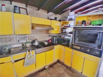 Casa de 5 alcobas en venta en Malibu, Medellín, 240 m² · foto 8 de 20