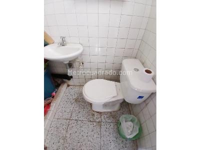 Casa de 5 alcobas en venta en Malibu, Medellín, 240 m² · foto 13 de 20